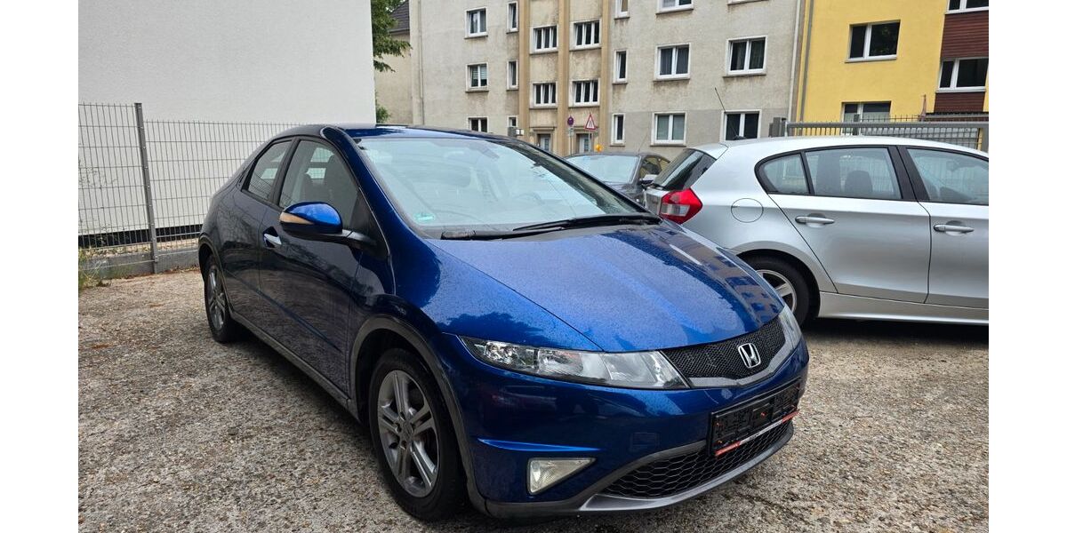 Honda Civic 152.000 km 5.999 &euro; Essen 45144