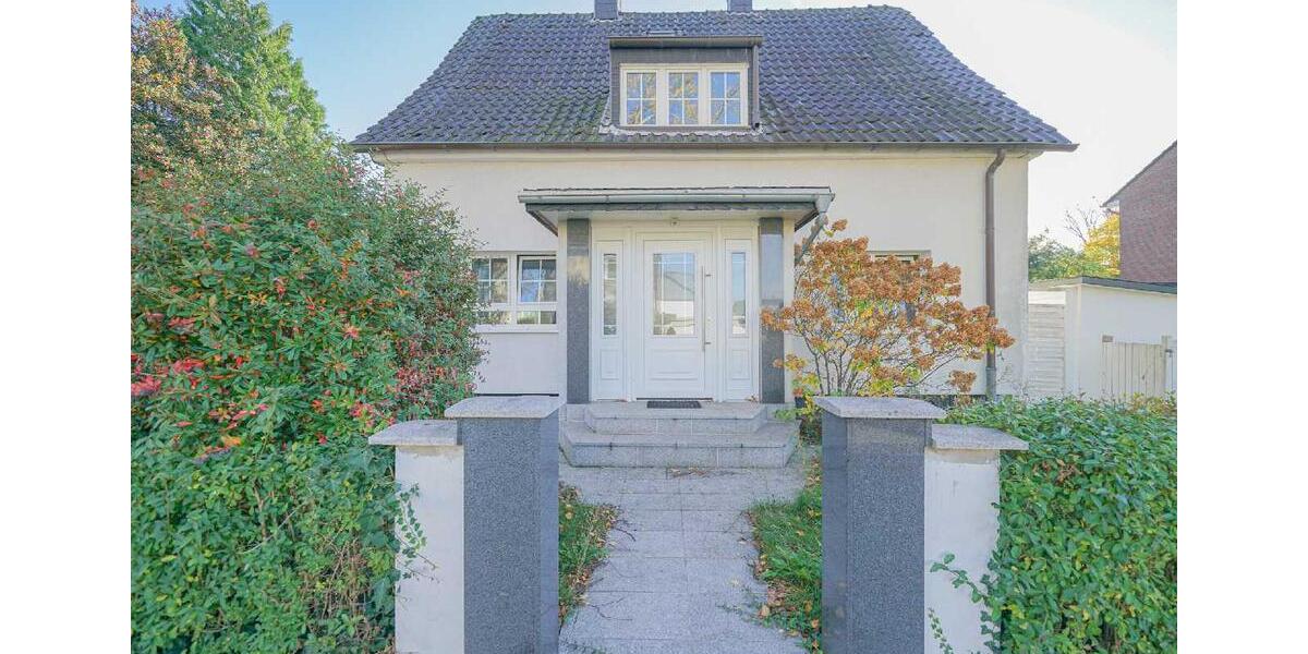 Freistehendes Einfamilienhaus mit Garten und Sonnenbalkon 5 zimmer