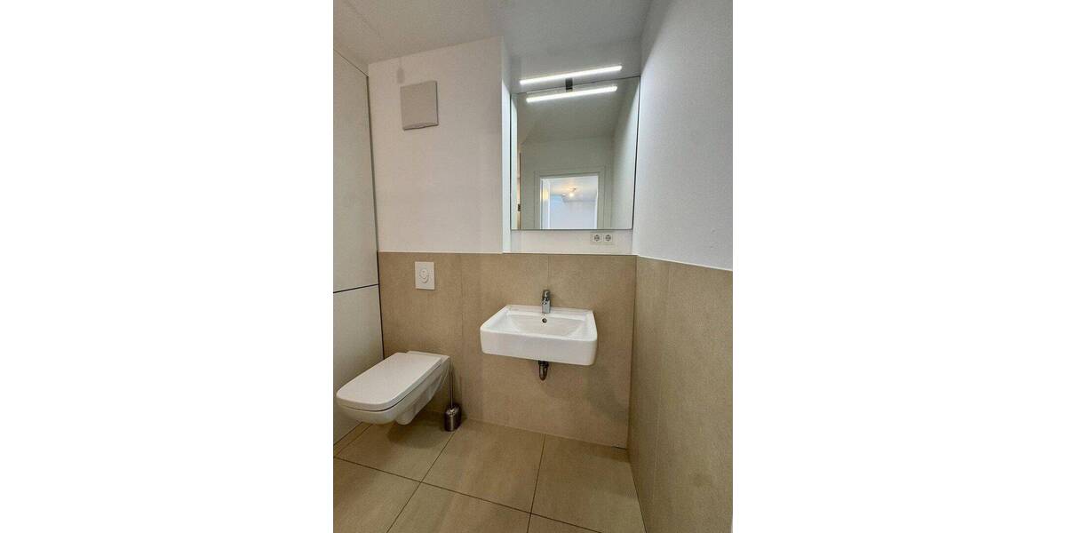 Reihenmittelhaus Düsseldorf Flingern Süd - 6 Zimmer, 150 m&sup2;, 2.950&euro; | Angebot:26877574