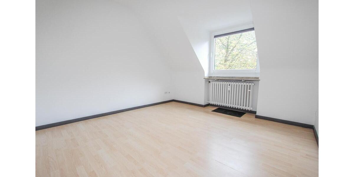 Charmante Dachgeschosswohnung in Zentraler Lage von Neuss 2 zimmer