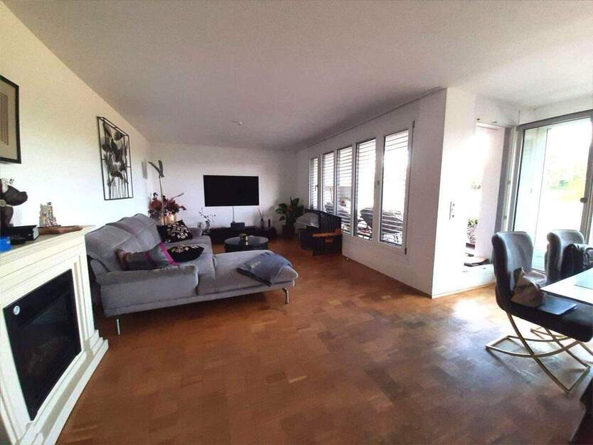 Schicke 3 Zimmer-Wohnung in BestlageNähe Rheinturm 3 zimmer