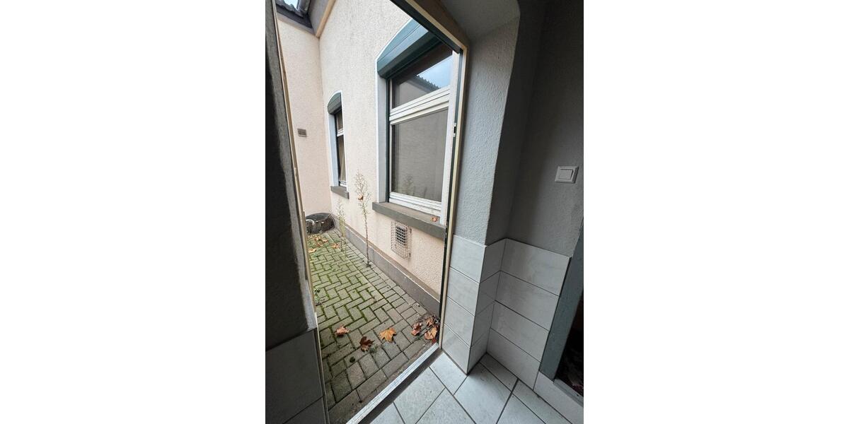 Einfamilienhaus Duisburg Hamborn - 1 Zimmer, 80 m&sup2;, 950&euro; | Angebot:26443104
