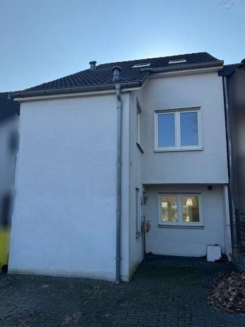 Haus zum Kaufen in Neuss 543.500 € 150 m²