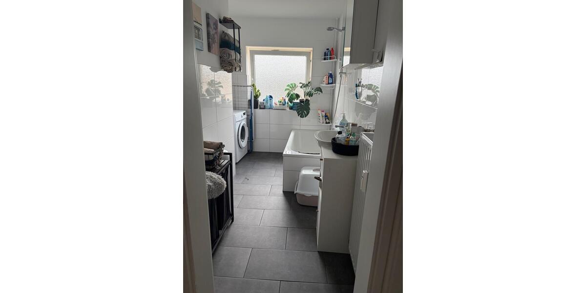 Etagenwohnung Duisburg Beeck - 3.5 Zimmer, 72 m&sup2;, 766&euro; | Angebot:25433293