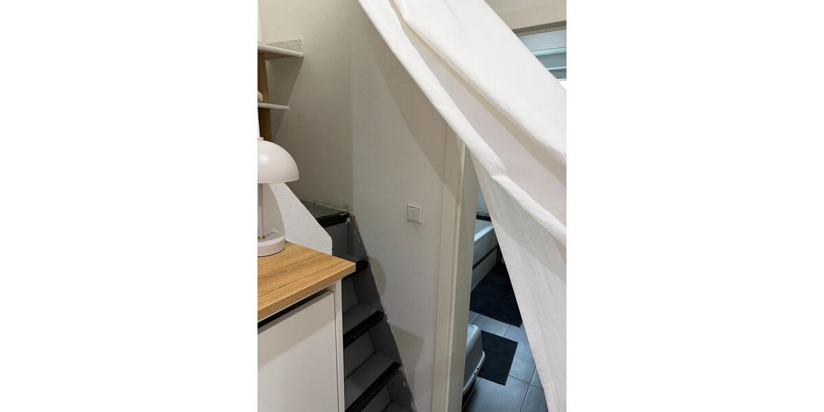 Dachgeschoßwohnung Oberhausen Rothebusch - 2.5 Zimmer, 60 m&sup2;, 600&euro; | Angebot:24850380