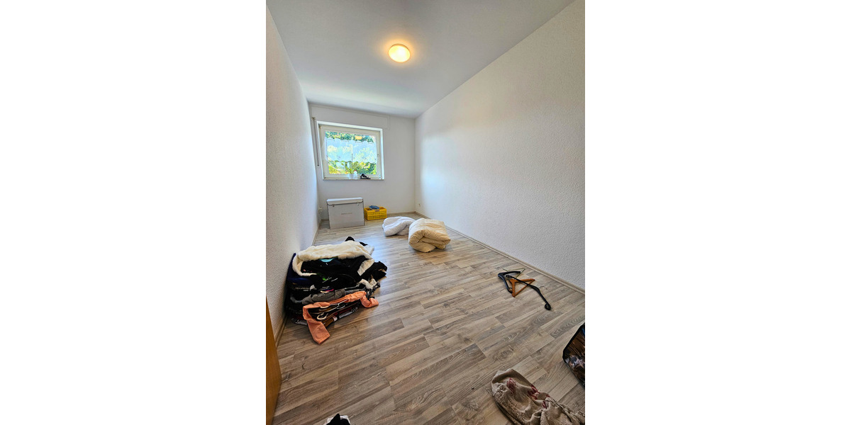 Großer Garten, freier Blick, viel Potenzial – Ihr neues Familienhaus in Kamp-Lintfort 5 zimmer