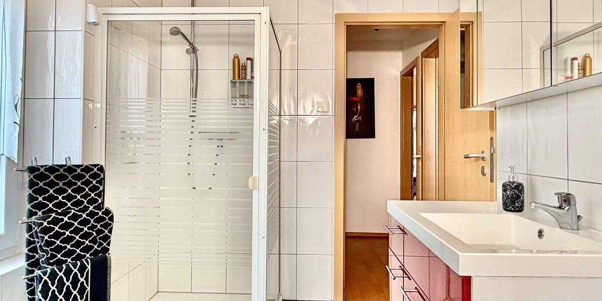 Reihenendhaus Mülheim an der Ruhr Heißen - 5 Zimmer, 90 m&sup2;, 380.000&euro; | Angebot:25038059