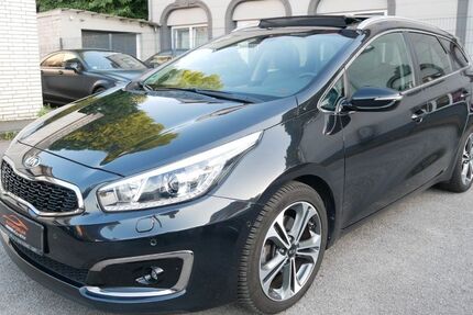 Kia ceed Sportswagon 99.978 km 12.950 &euro; Mülheim an der Ruhr 45473