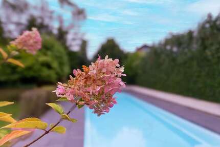 Haus zum Kaufen in Meerbusch 1.790.000 € 220 m² 6 zimmer