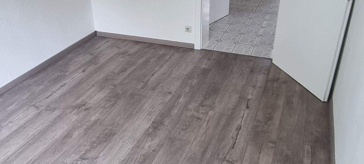 GELEGENHEITI!!! RENOVIERTE + GEMÜTLICHE 3 ZIMMER WOHNUNG mit BALKON in ESSEN - SCHÖNEBECK!!! 3 zimmer