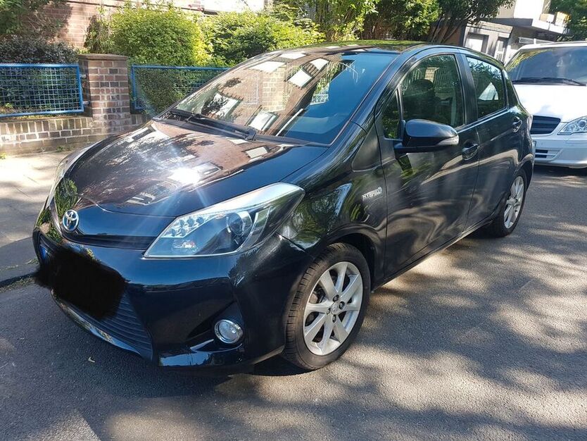Yaris