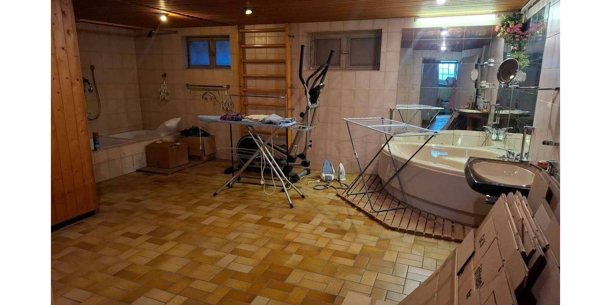 Mehrfamilienhaus, Wohnhaus Moers Kapellen-Mitte - 449.000&euro; | Angebot:25667465