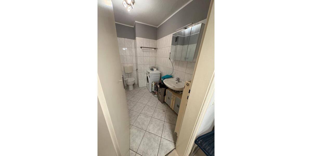 Dachgeschoßwohnung Duisburg Rheinhausen - 2 Zimmer, 69 m&sup2;, 550&euro; | Angebot:24866118