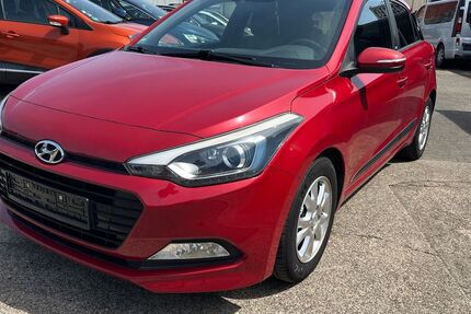 Hyundai i20 77.000 km 7.990 &euro; Neuss 41469