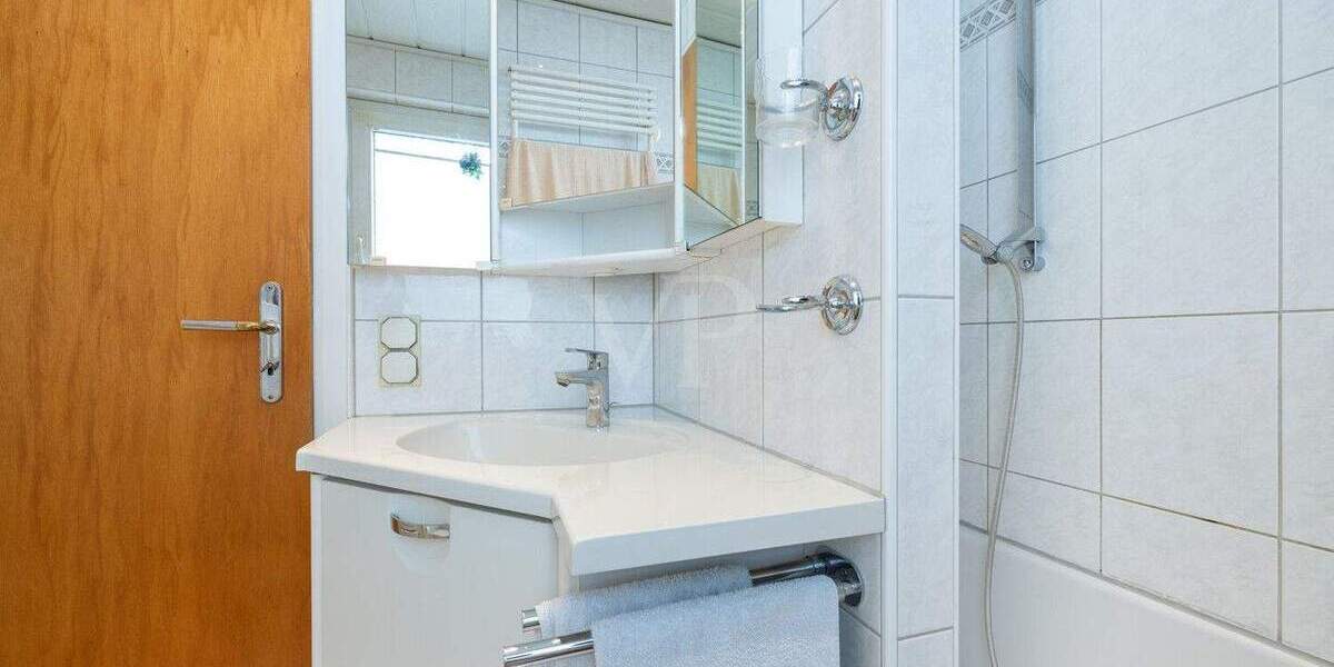 Reihenendhaus Velbert Mitte - 5 Zimmer, 106 m&sup2;, 372.000&euro; | Angebot:25602792