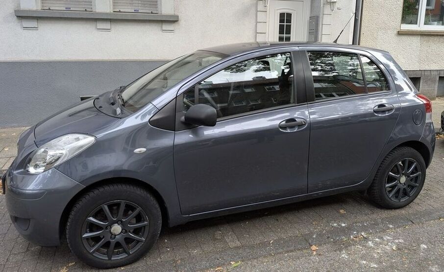 Yaris