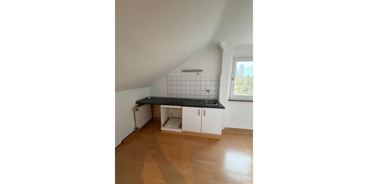 Dachgeschoßwohnung Duisburg Walsum - 1 Zimmer, 30 m&sup2;, 480&euro; | Angebot:26090590