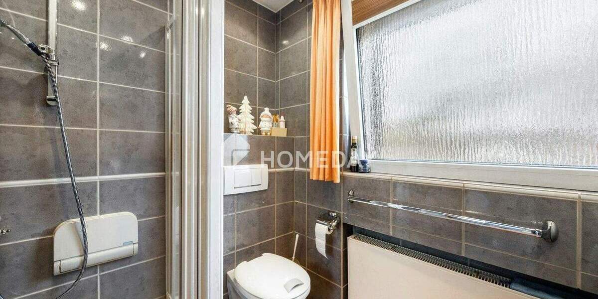 Reihenmittelhaus Ratingen Breitscheid - 5 Zimmer, 128 m&sup2;, 489.000&euro; | Angebot:24917762