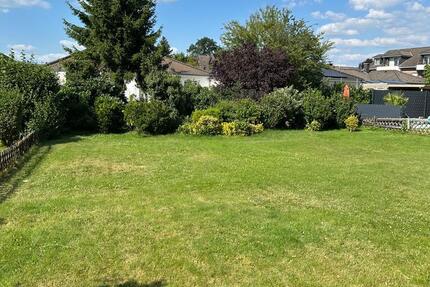 Doppelhaushälfte mit 800 m² Grundstück und Ausbaupotential zimmer