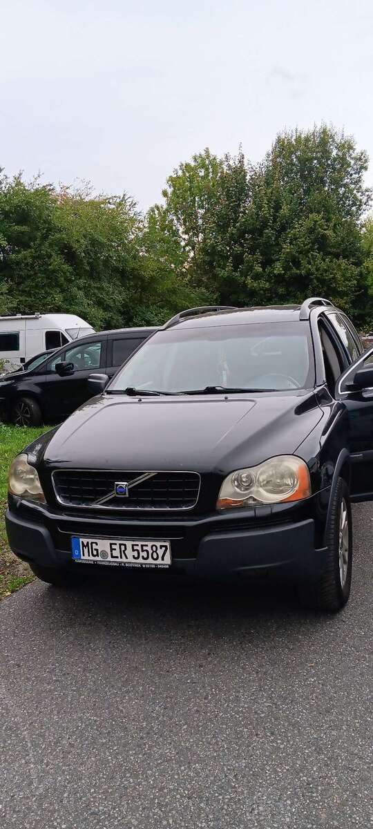 Volvo XC90 330.000 km 2.500 € Mönchengladbach 41069