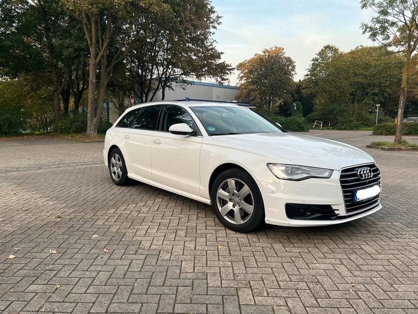 Audi A6 300.000 km 10.900 € Duisburg 47057