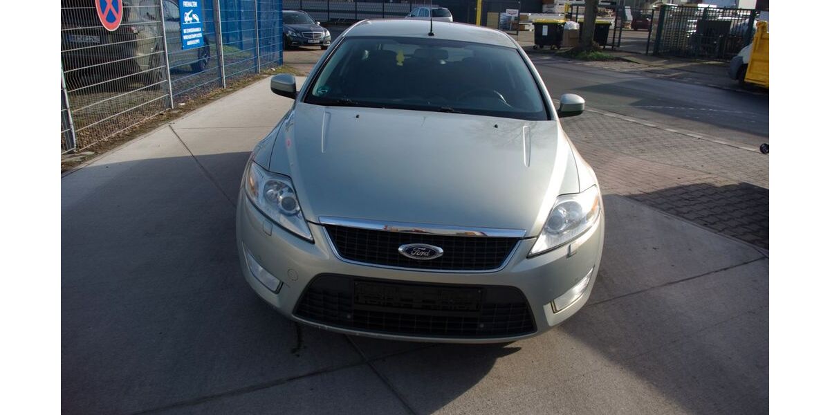 Ford Mondeo 269.000 km 2.400 &euro; Bottrop 46242