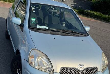 Toyota Yaris 179.000 km 1.999 &euro; Duisburg 47057