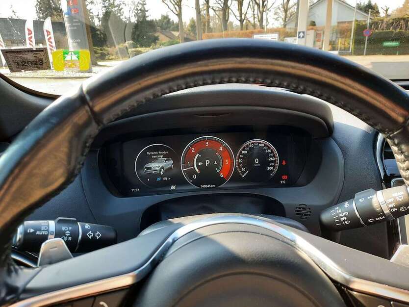 F-Pace