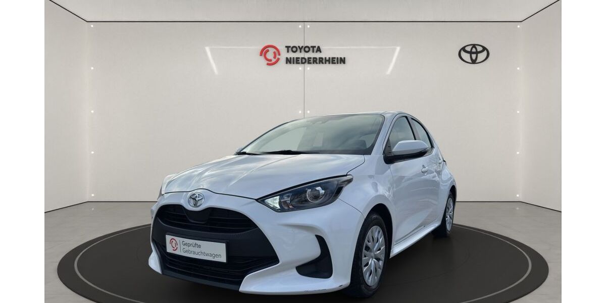 Toyota Yaris 49.700 km 13.785 &euro; Krefeld 47809