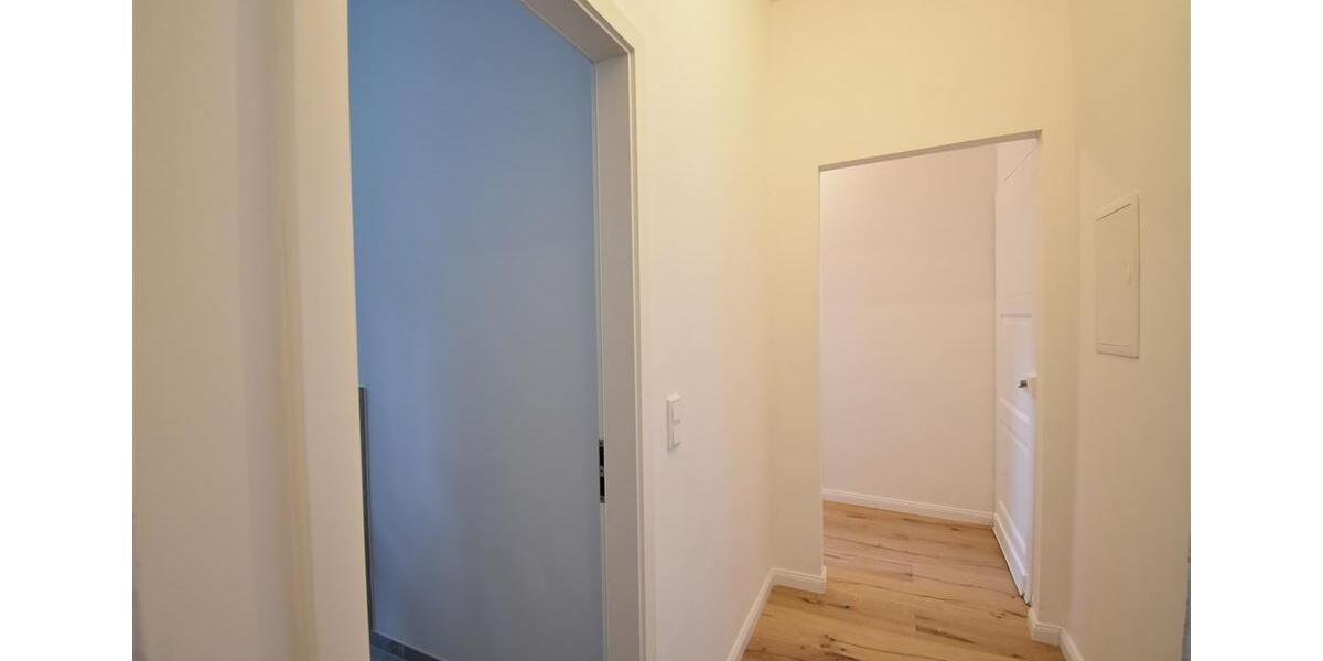 Etagenwohnung Düsseldorf Heerdt - 2 Zimmer, 75 m&sup2;, 1.195&euro; | Angebot:22619460