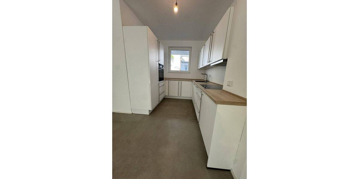 Reihenmittelhaus Düsseldorf Flingern Süd - 6 Zimmer, 150 m&sup2;, 2.950&euro; | Angebot:26877574