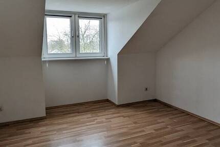 WILLKOMMEN! Top sanierte Singlewohnung! Garten! PKW-Stellplatz 1 zimmer
