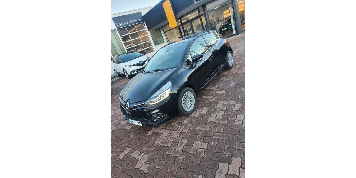Renault Clio 77.800 km 9.200 &euro; dusseldorf 40223