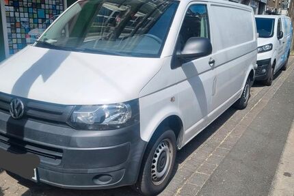 VW T5 Transporter 250.000 km 8.700 € Düsseldorf 40211