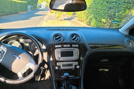 Ford Mondeo 152.800 km 3.500 &euro; Neuss 41470