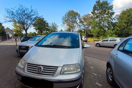 VW Sharan 304.988 km 3.750 &euro; Essen 45329