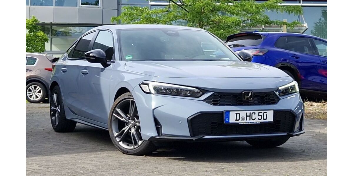Honda Civic 2.000 km 32.980 &euro; Düsseldorf 40233