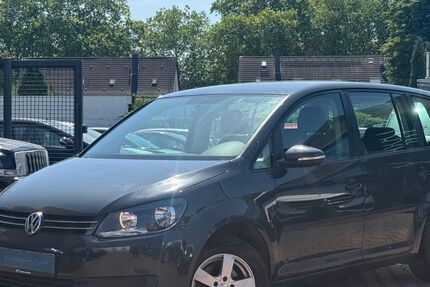 VW Touran 123.000 km 9.890 &euro; Oberhausen 46049