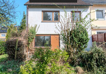 Reihenendhaus im Dornröschenschlaf sucht neue Hausherren