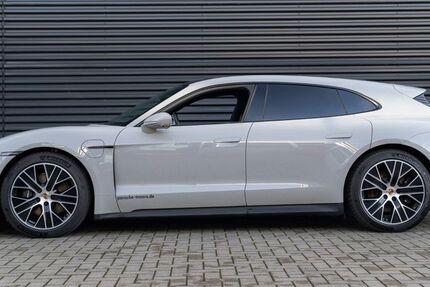 Porsche Taycan 24.900 km 94.900 &euro; Moers 47441