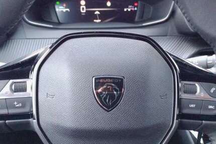 Peugeot 208 5.000 km 18.990 &euro; Duisburg 47059