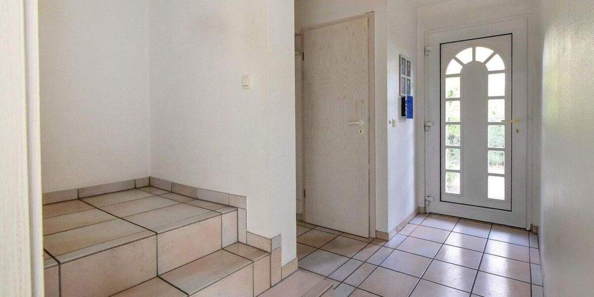 Doppelhaushälfte Duisburg / Huckingen Huckingen - 6 Zimmer, 150 m&sup2;, 579.000&euro; | Angebot:25070521