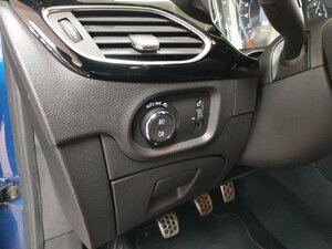 Opel Astra Ultimate Matrix Kam SHZ LHZ Navi Key-Go Temp 57.757 km 18.480 € HAAN 42781