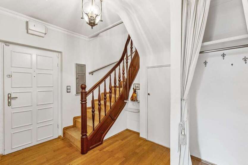 Wohnung zum Kaufen in Düsseldorf 590.000 € 133 m²