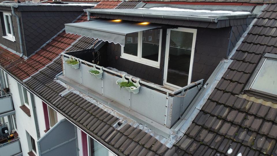 Dachgeschoßwohnung Duisburg Walsum - 4 Zimmer, 87 m&sup2;, 1.200&euro; | Angebot:25087105