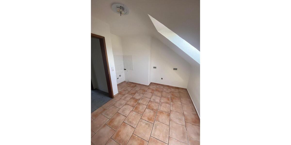 Dachgeschoßwohnung Duisburg Duisburg-Mitte - 2 Zimmer, 65 m&sup2;, 494&euro; | Angebot:25052498