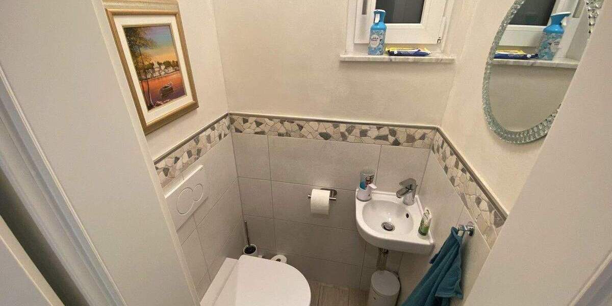 Doppelhaushälfte Duisburg Huckingen - 7 Zimmer, 120 m&sup2;, 629.000&euro; | Angebot:25087157