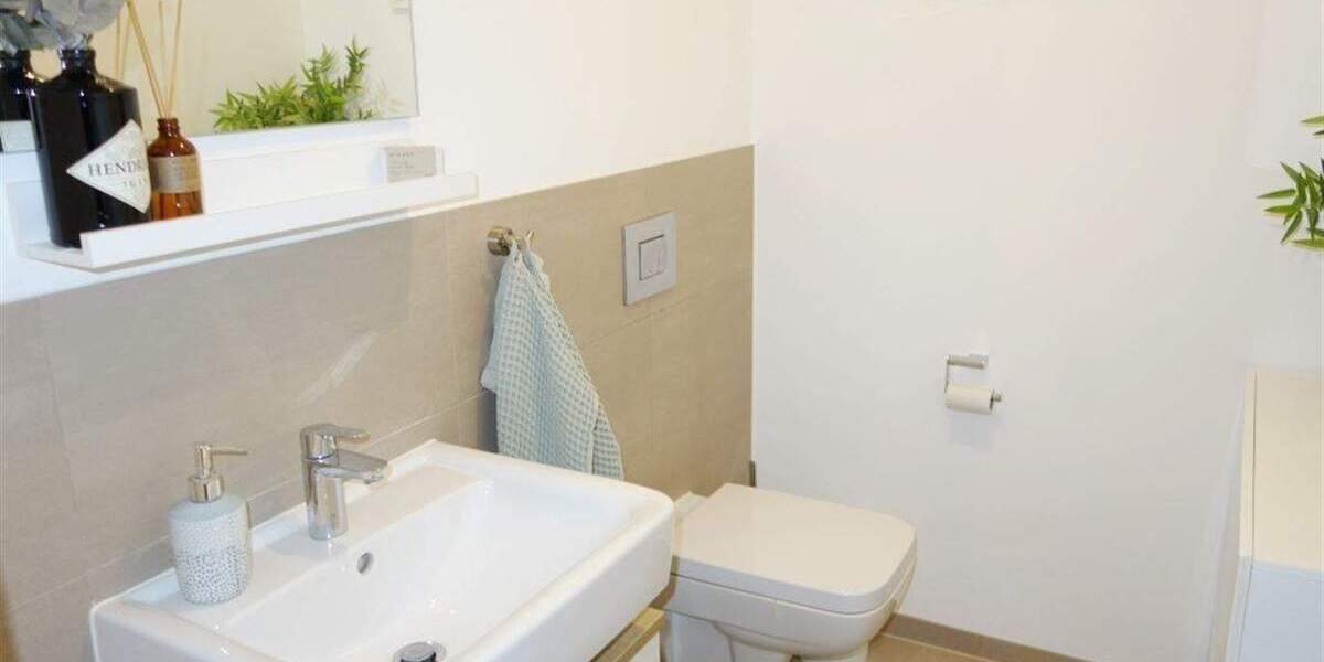 Etagenwohnung Düsseldorf Flingern Nord - 3 Zimmer, 85 m&sup2;, 1.375&euro; | Angebot:24781080