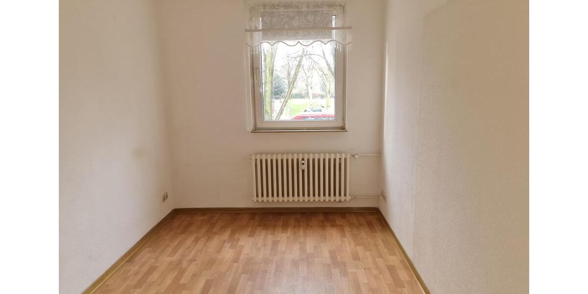 Schöne 4-Zimmer-Wohnung im 1.Obergeschoss zu vermieten! 4 zimmer