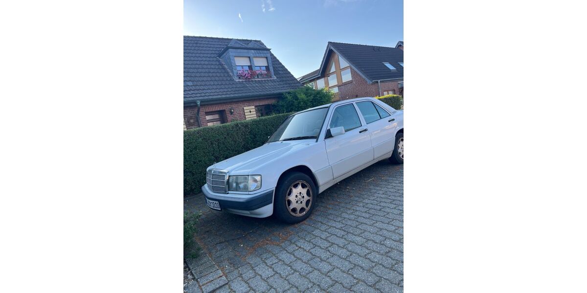 Mercedes-Benz 190 202.000 km 1.700 &euro; Kempen 47906